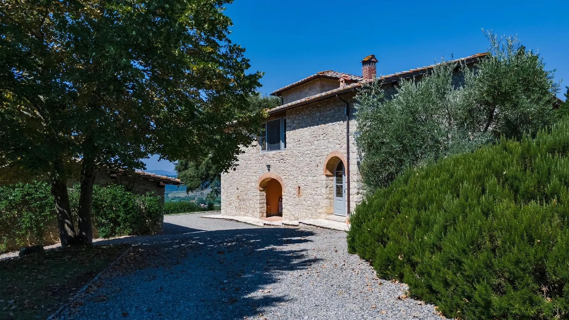 Ricasoli, Villa Agresto Gaiole in Chianti 0*,